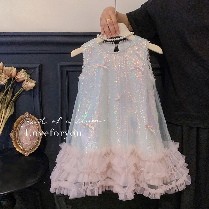 Le ragazze vestono l'estate nu - Baby Clothing High End recensione e prezzo