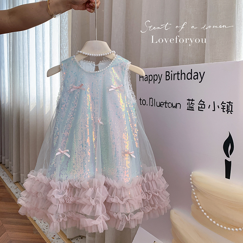 Le ragazze vestono l'estate nu - Baby Clothing High End recensione e prezzo
